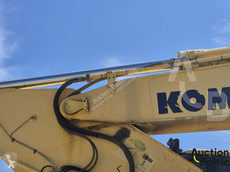جرافة Komatsu