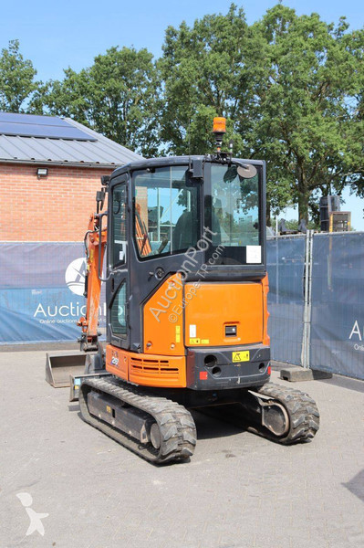 Rýpadlo Hitachi ZX26U-6 CLR