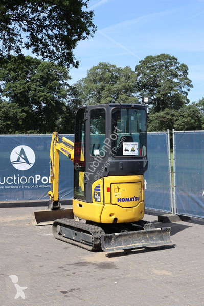 جرافة Komatsu PC16R-3HS