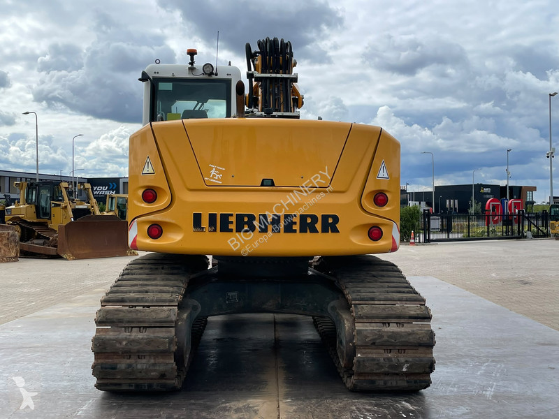 جرافة Liebherr R914 Compact