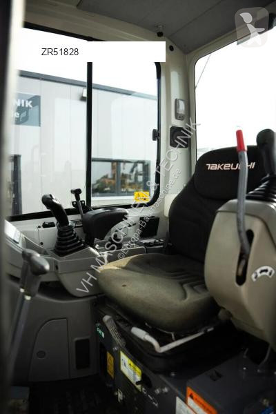 Rýpadlo Takeuchi TB225
