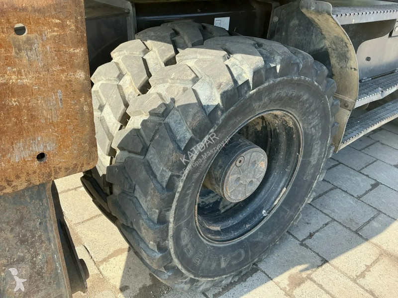 Lopatový nakládač New Holland WE150B Pro