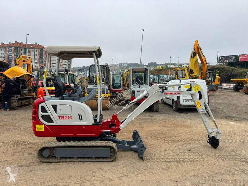 جرافة Takeuchi TB 216