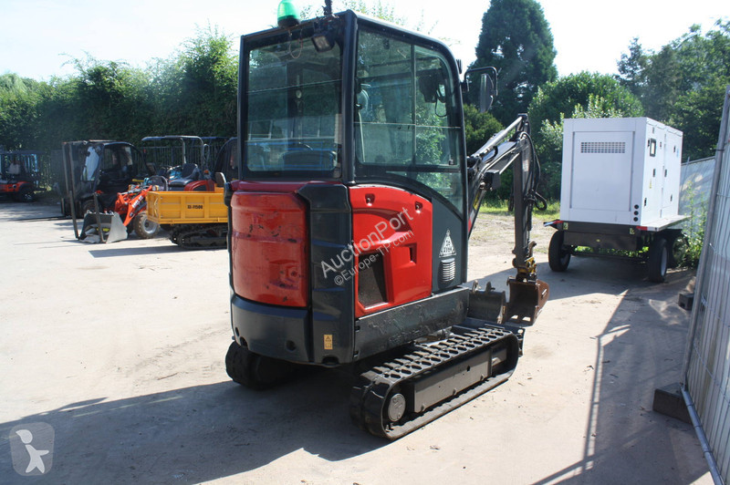 جرافة Volvo EC18E