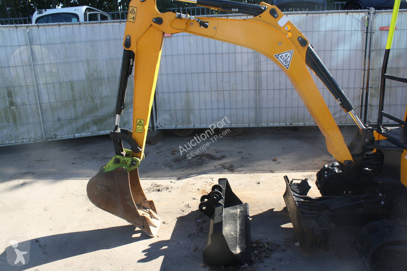 جرافة JCB 19C-1 E