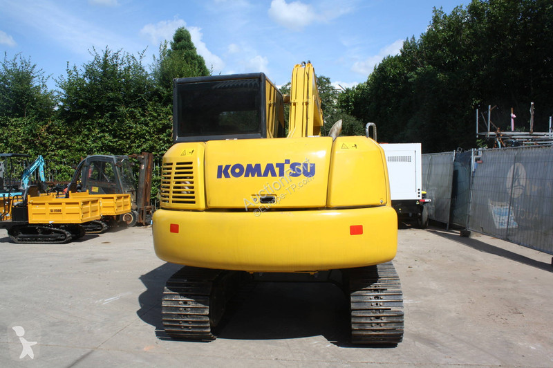 جرافة Komatsu PC70-8
