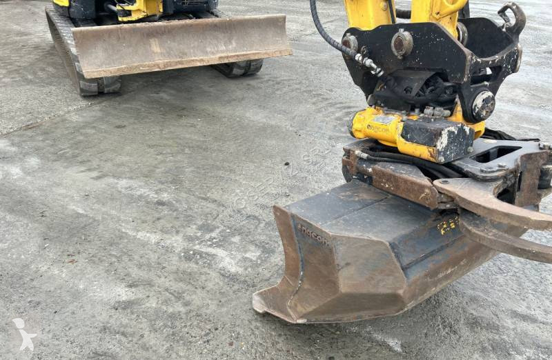 جرافة Yanmar VIO 57