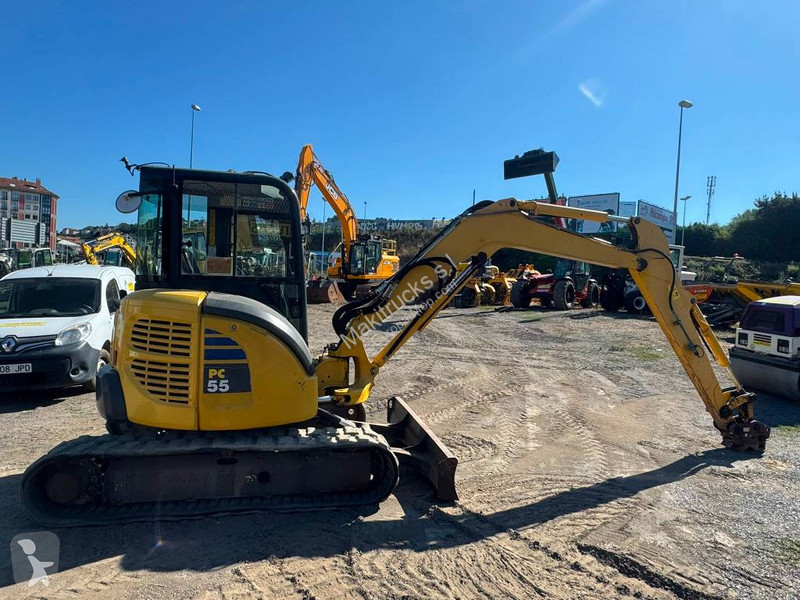 جرافة Komatsu