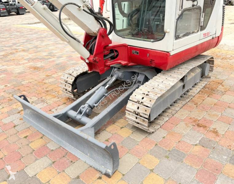 جرافة Takeuchi
