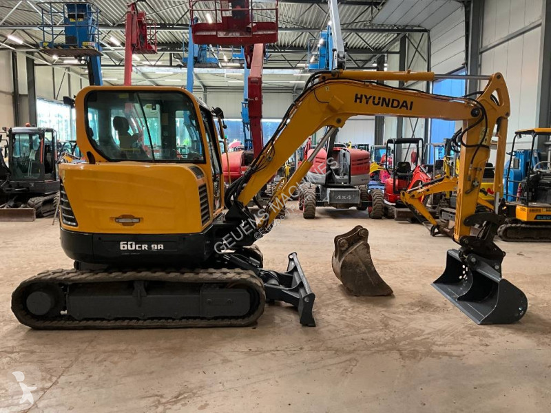 جرافة Hyundai Robex 60 CR-9 A