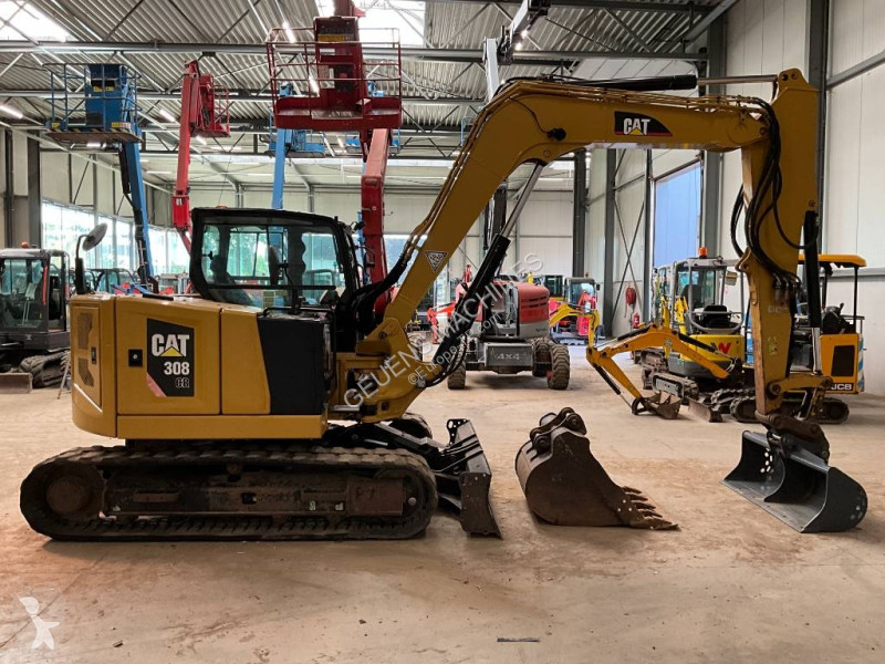 جرافة Caterpillar CR