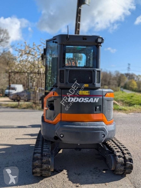 جرافة Doosan