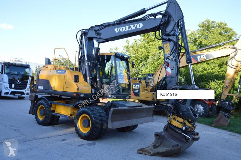 Lopatový nakládač Volvo