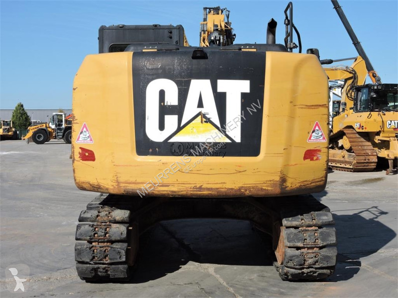 جرافة Caterpillar L