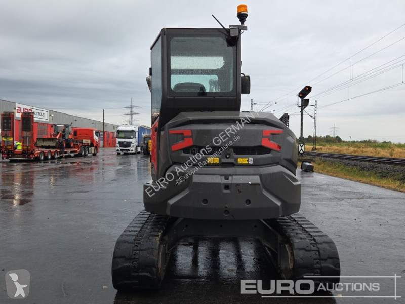 جرافة Volvo ECR50F