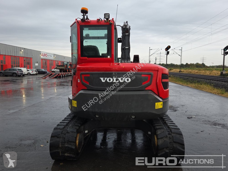 جرافة Volvo