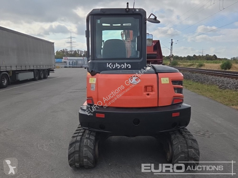 Багер Kubota