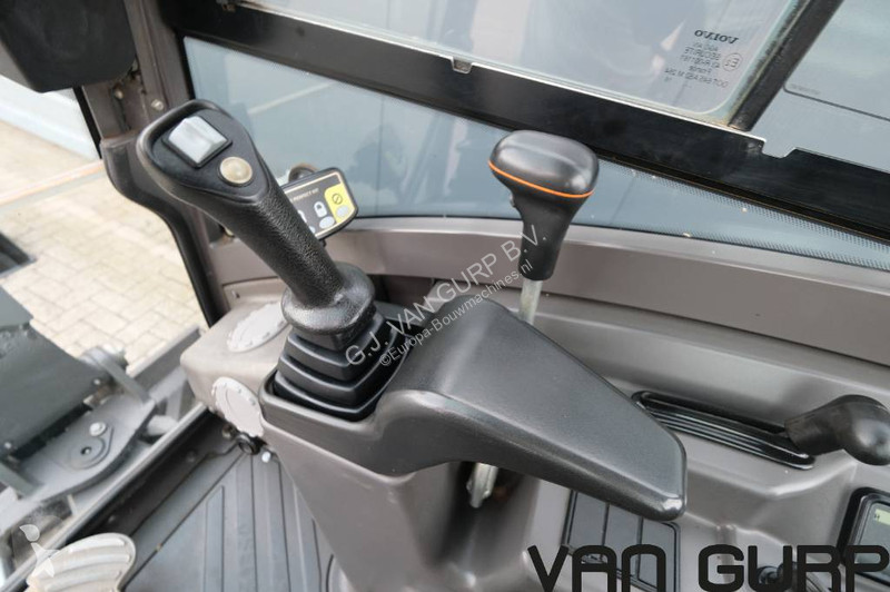 Excavator Volvo ECR D | 2016 | 2763h