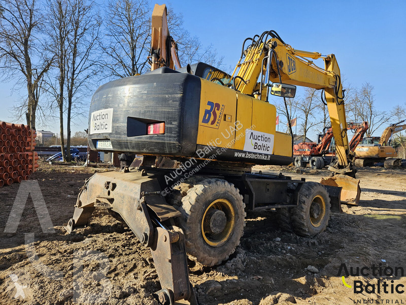 Excavator JCB