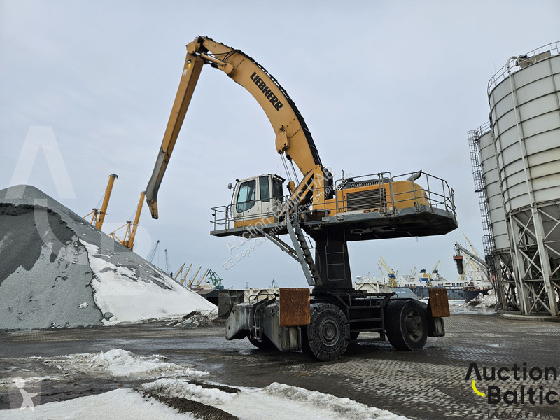 Liebherr A 944 C HD Litronic excavator