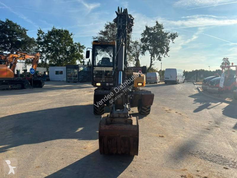 جرافة Mecalac