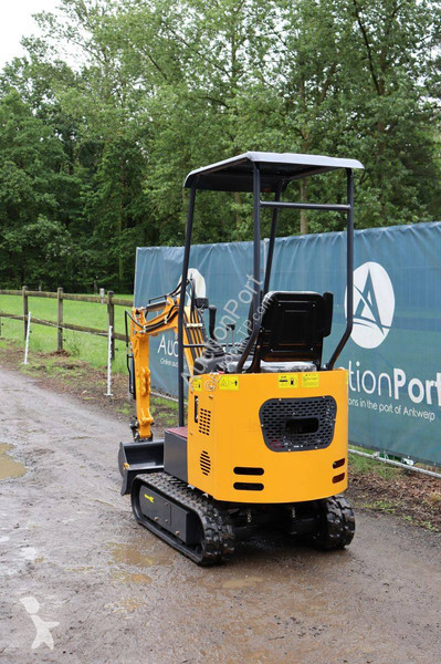 Excavator  HT10