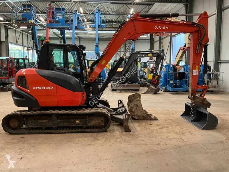Excavator Kubota kx080-4 A 2