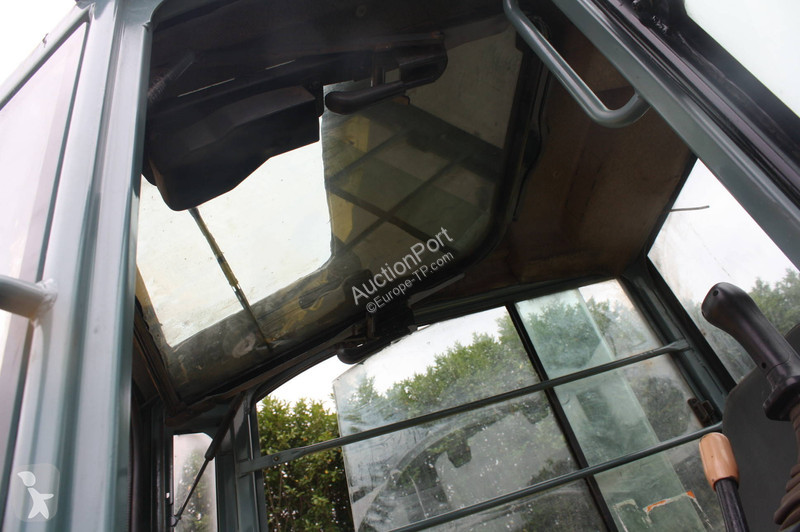 جرافة Yanmar VIO80-1A