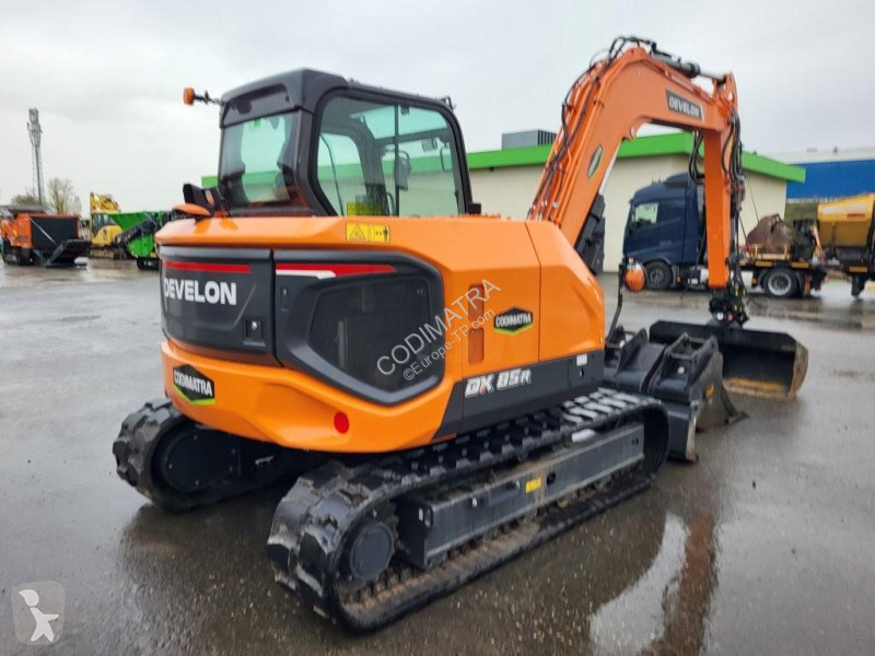 Багер Develon  DX85R-7
