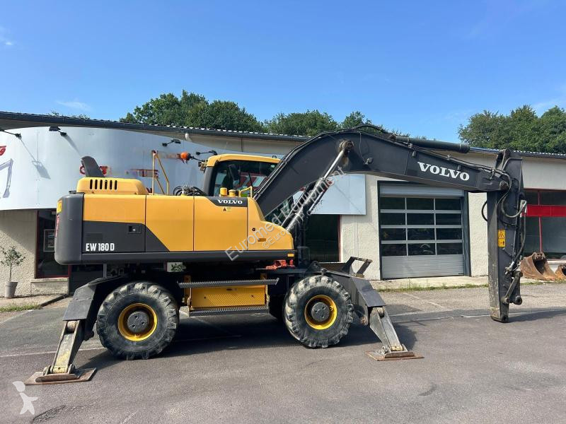 Pelle Volvo EW180