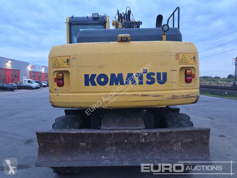 Екскаватор Komatsu