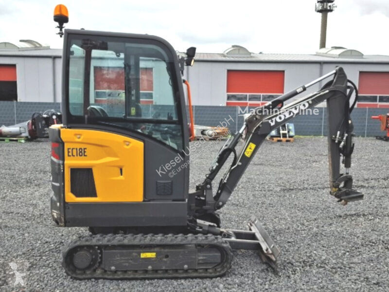 Pelle Volvo EC18E