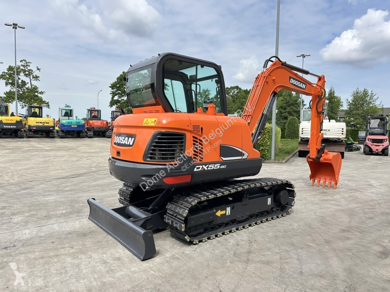 جرافة Doosan 9C