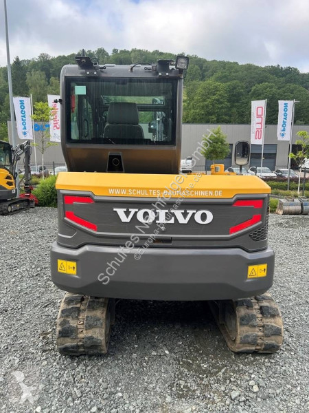 Багер Volvo EC 60 E