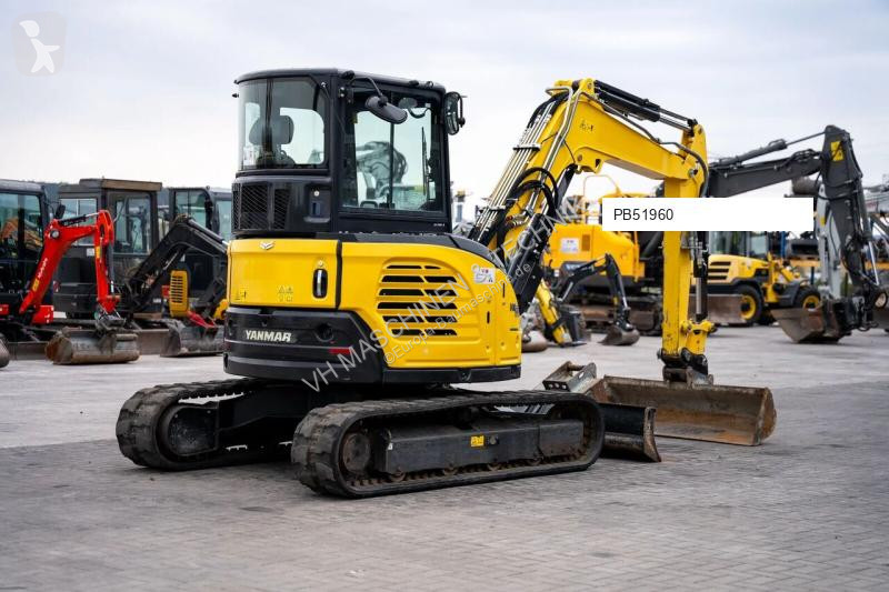جرافة Yanmar VIO50-6B