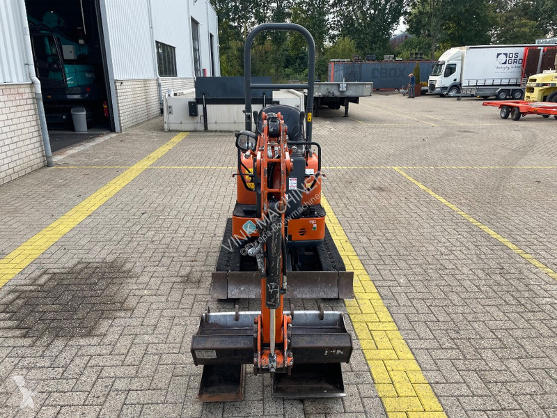 Багер Hitachi ZX 10 U-6
