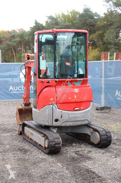 جرافة Yanmar Vi020-4