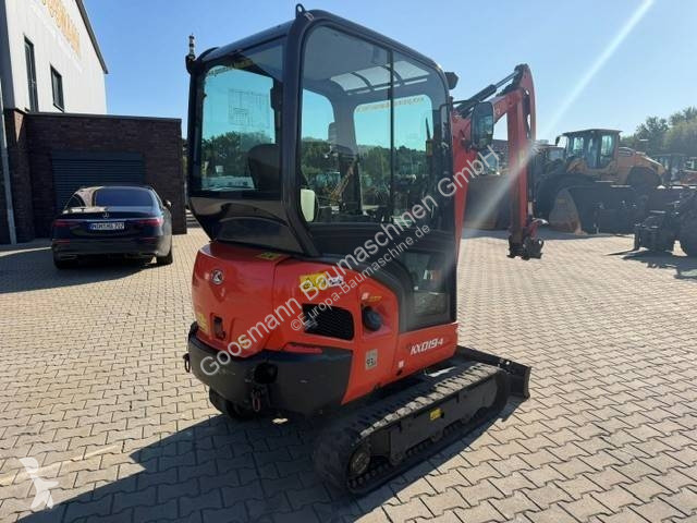 Багер Kubota