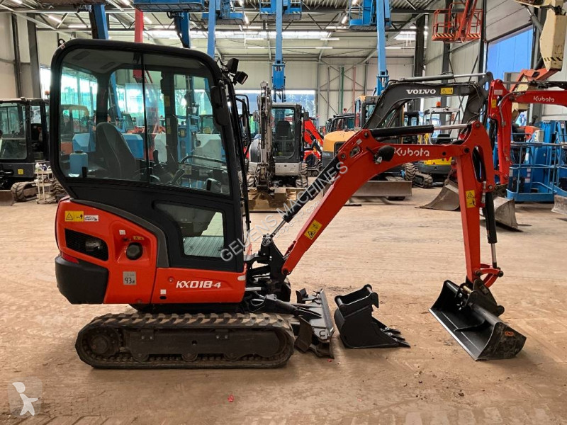 Багер Kubota KX 018-4