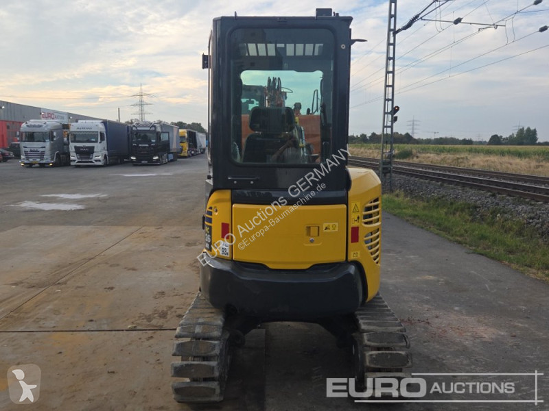 Багер Komatsu