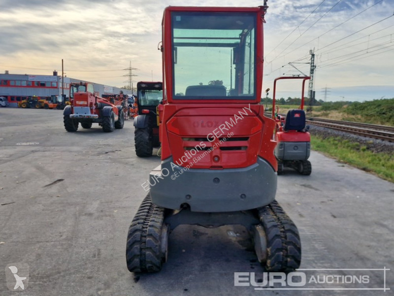 Багер Volvo ECR25D
