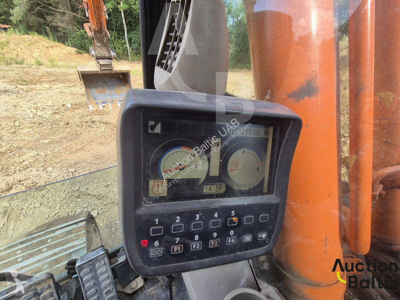 Багер Hitachi 250LC