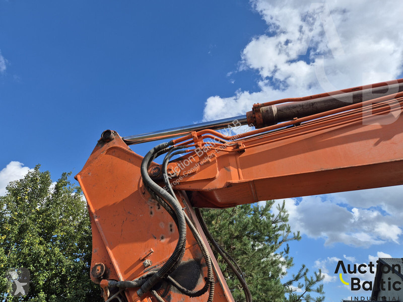 Багер Hitachi 225UsLC-3