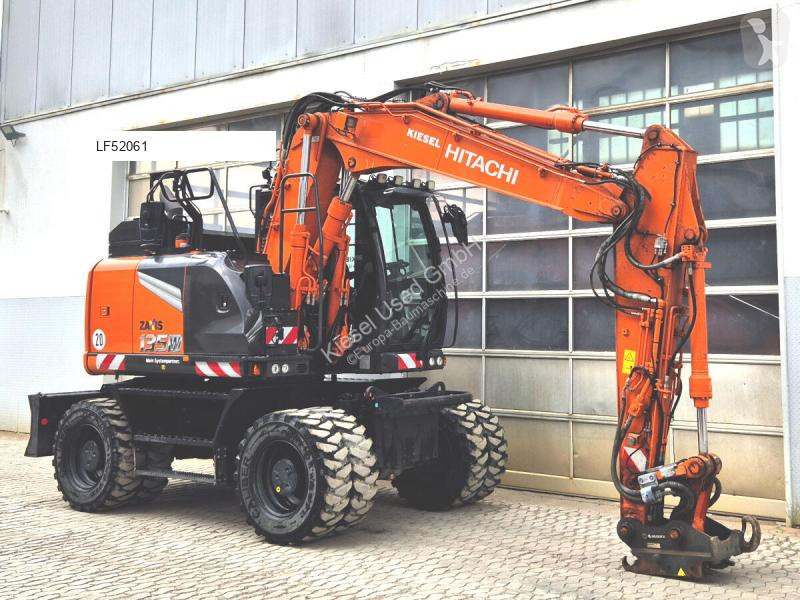 Екскаватор Hitachi ZX135W-7