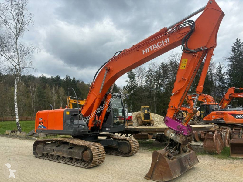 Екскаватор Hitachi 2103