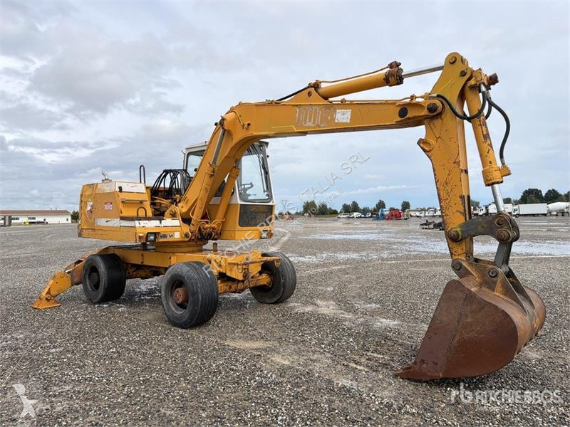 Екскаватор Liebherr