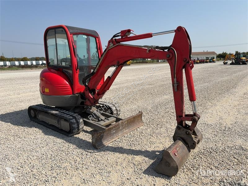 Екскаватор JCB