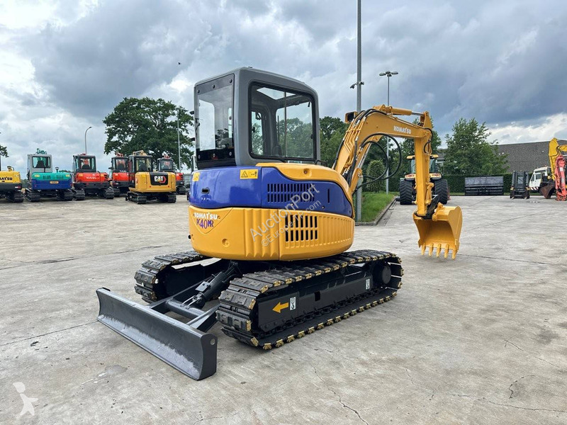 Екскаватор Komatsu