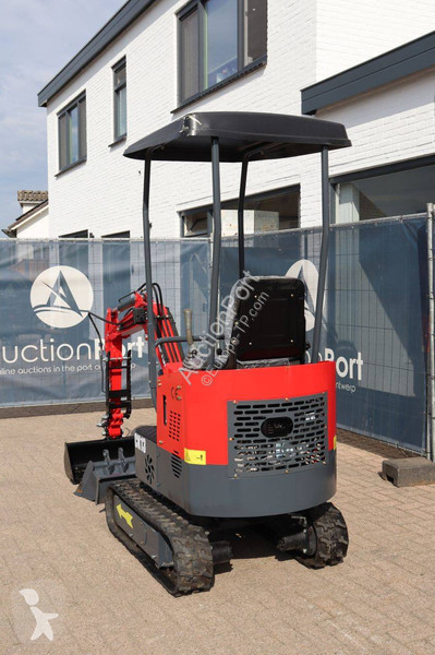 Екскаватор Captok CK13