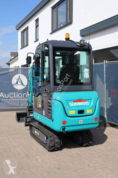 Sunward SWE 20F excavator